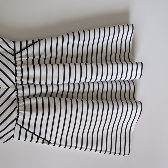 Maeve | Anthropologie Mitred Black & White Striped Fit & Flare Dress Size 8 P - Picture 5 of 12